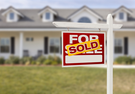 Real Estate Sign: Sold